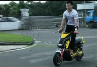 雅迪新品X战警之试车初体验