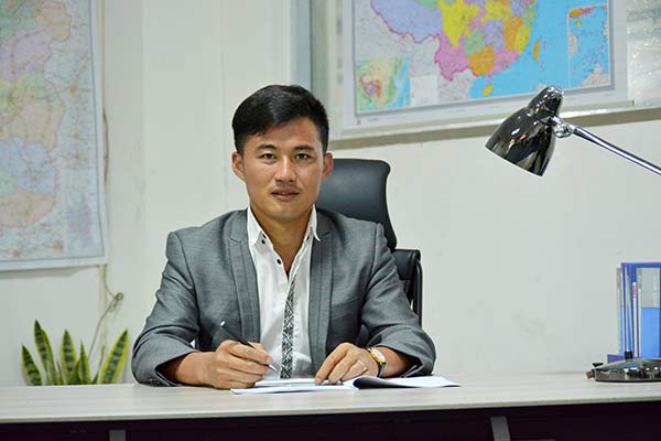 十年，从电动车经销商到电动车董事长的职场传奇